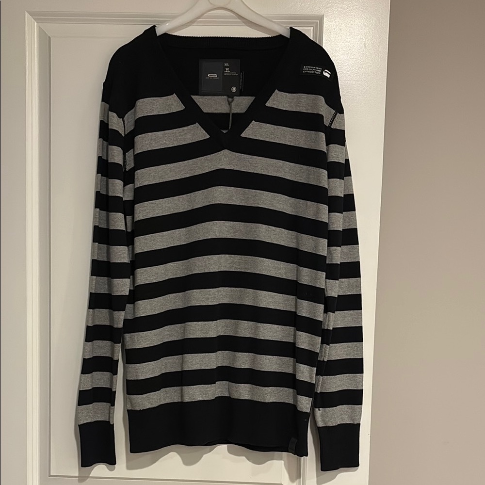 G-Star Men’s Black and Gray Striped Sweater (XXL)-NWT